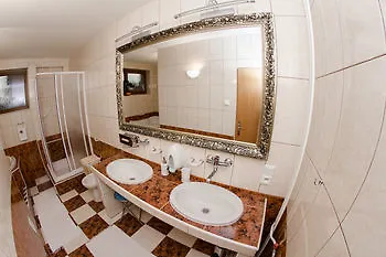 Sachticka Hotel 3*